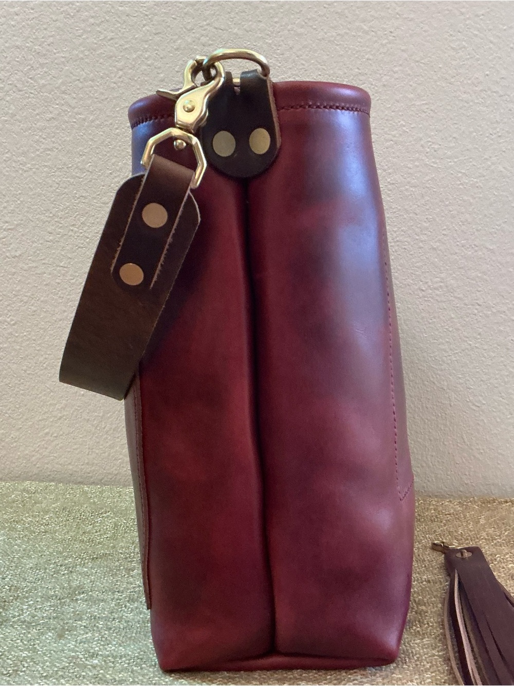 Lamb Leather Goods Burgundy Bennett Bucket Chromexcel Horween - Picture 5 of 9